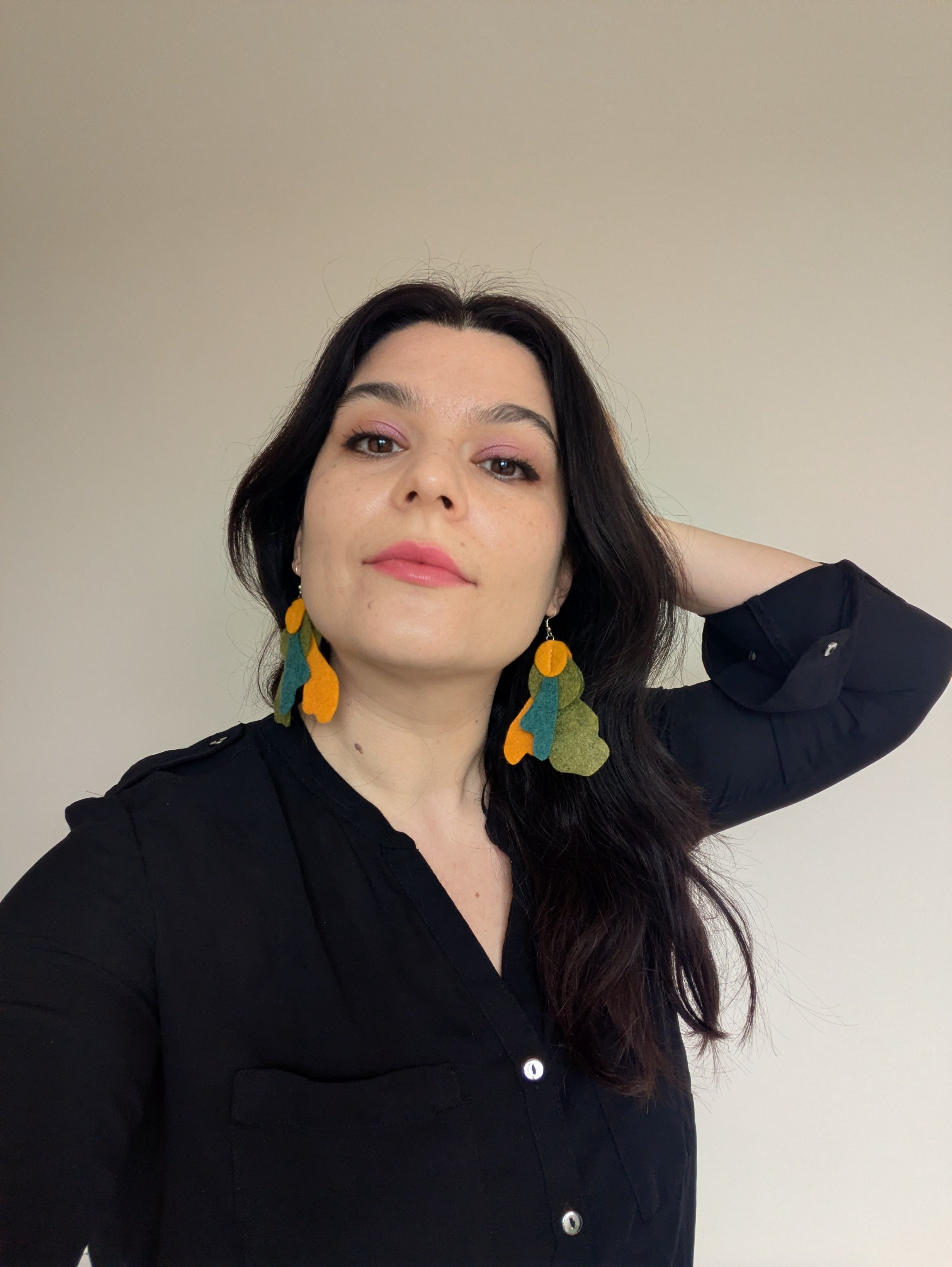 Heathered felt earrings in orange and green