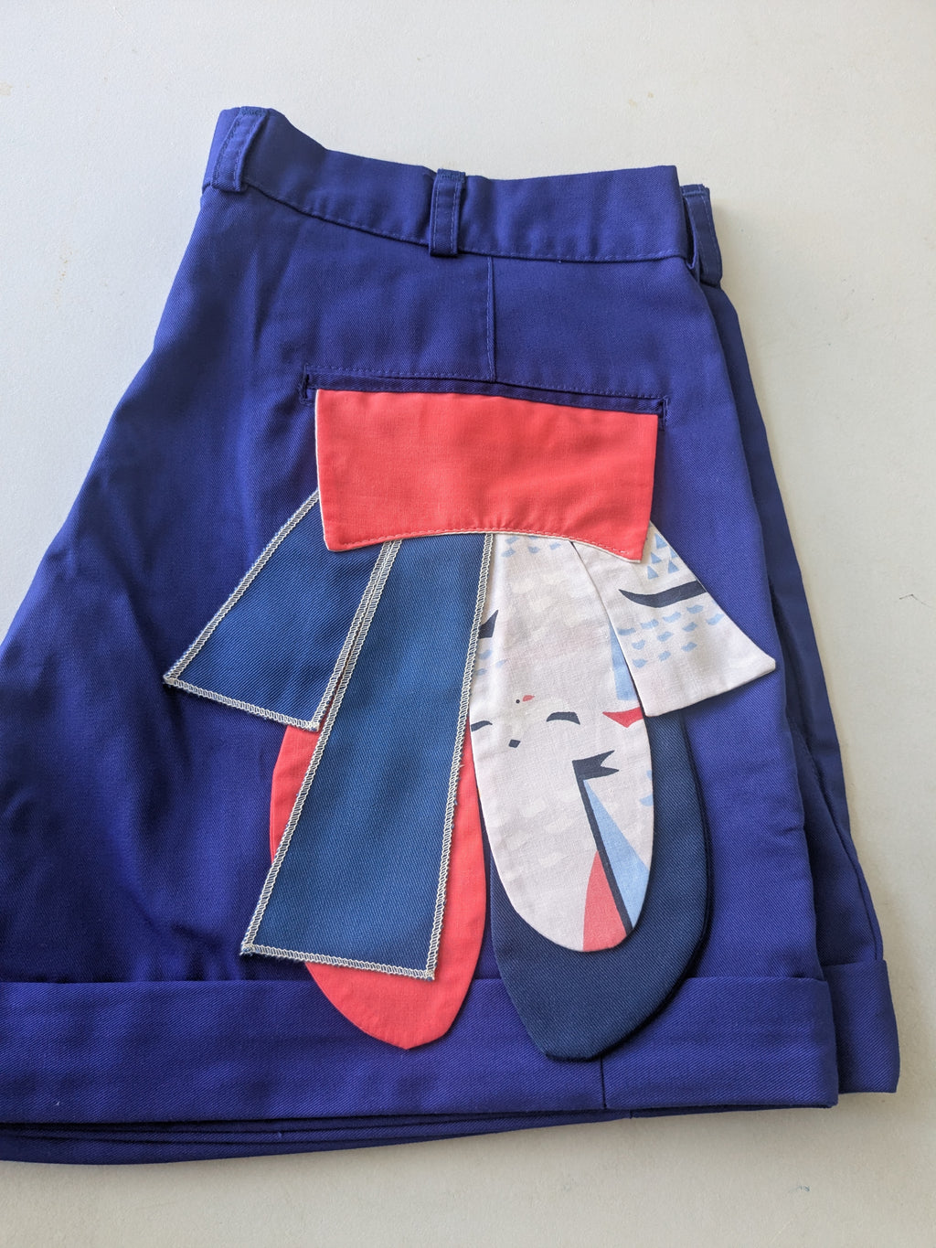 Upcycled shorts with pockets and nautical details