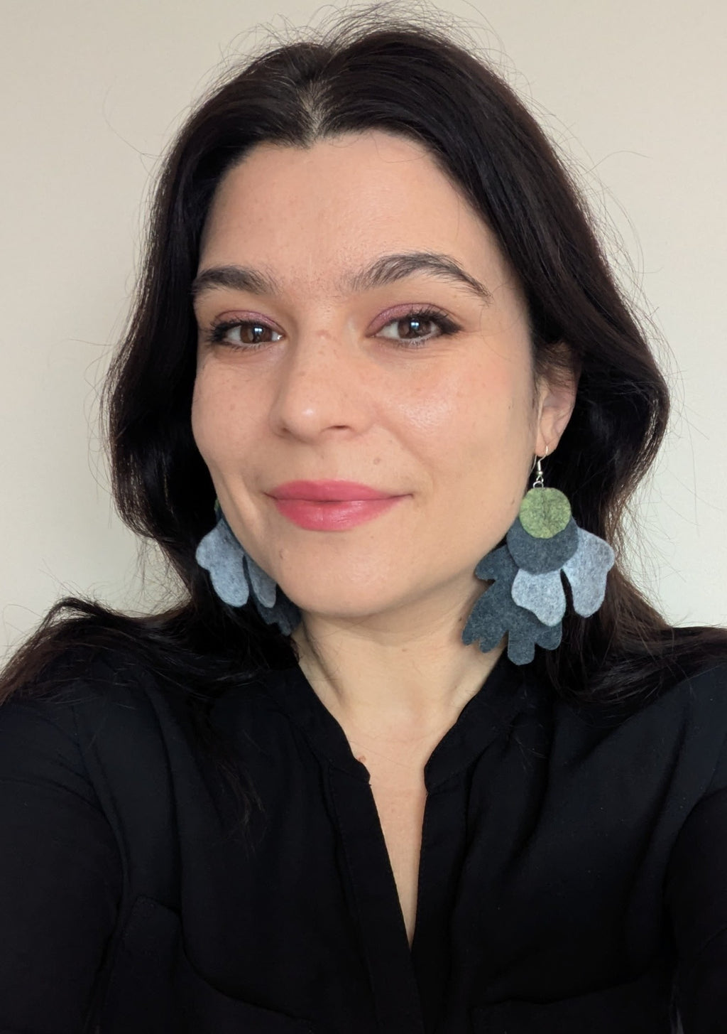Heathered felt earrings in green and grey