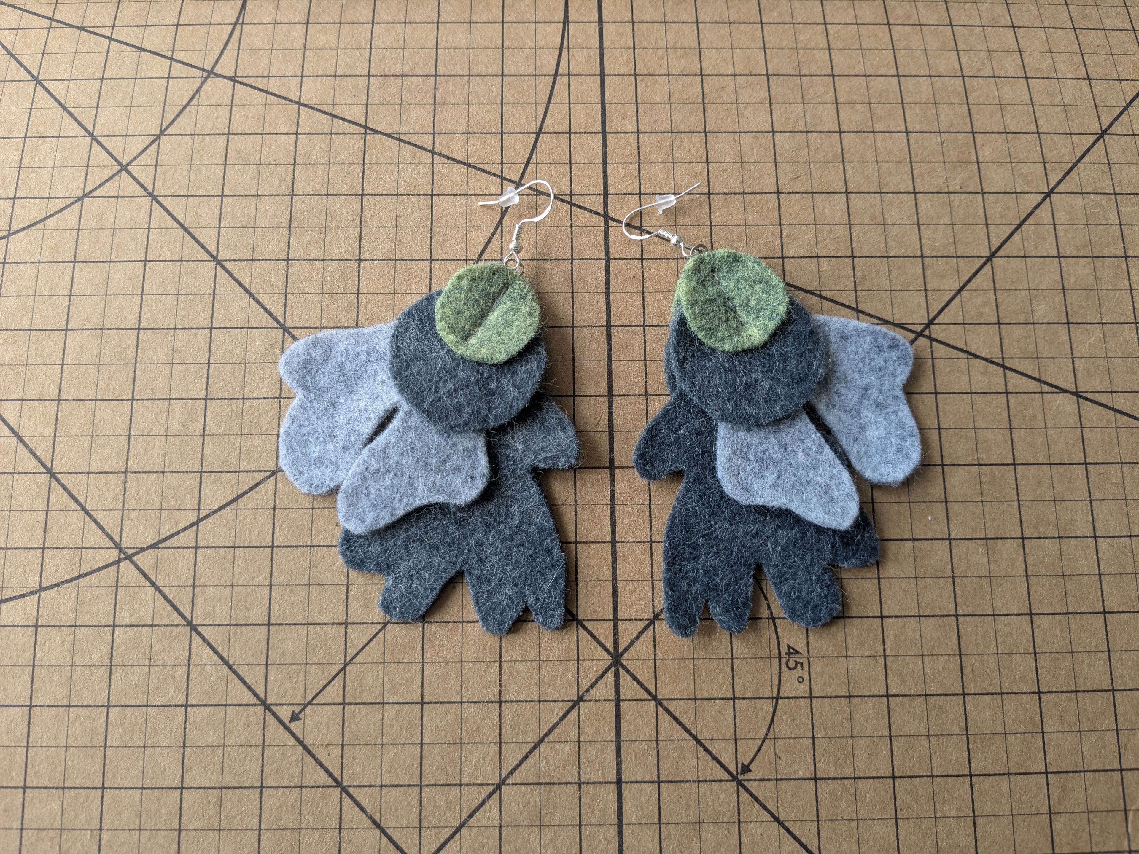 Heathered felt earrings in green and grey