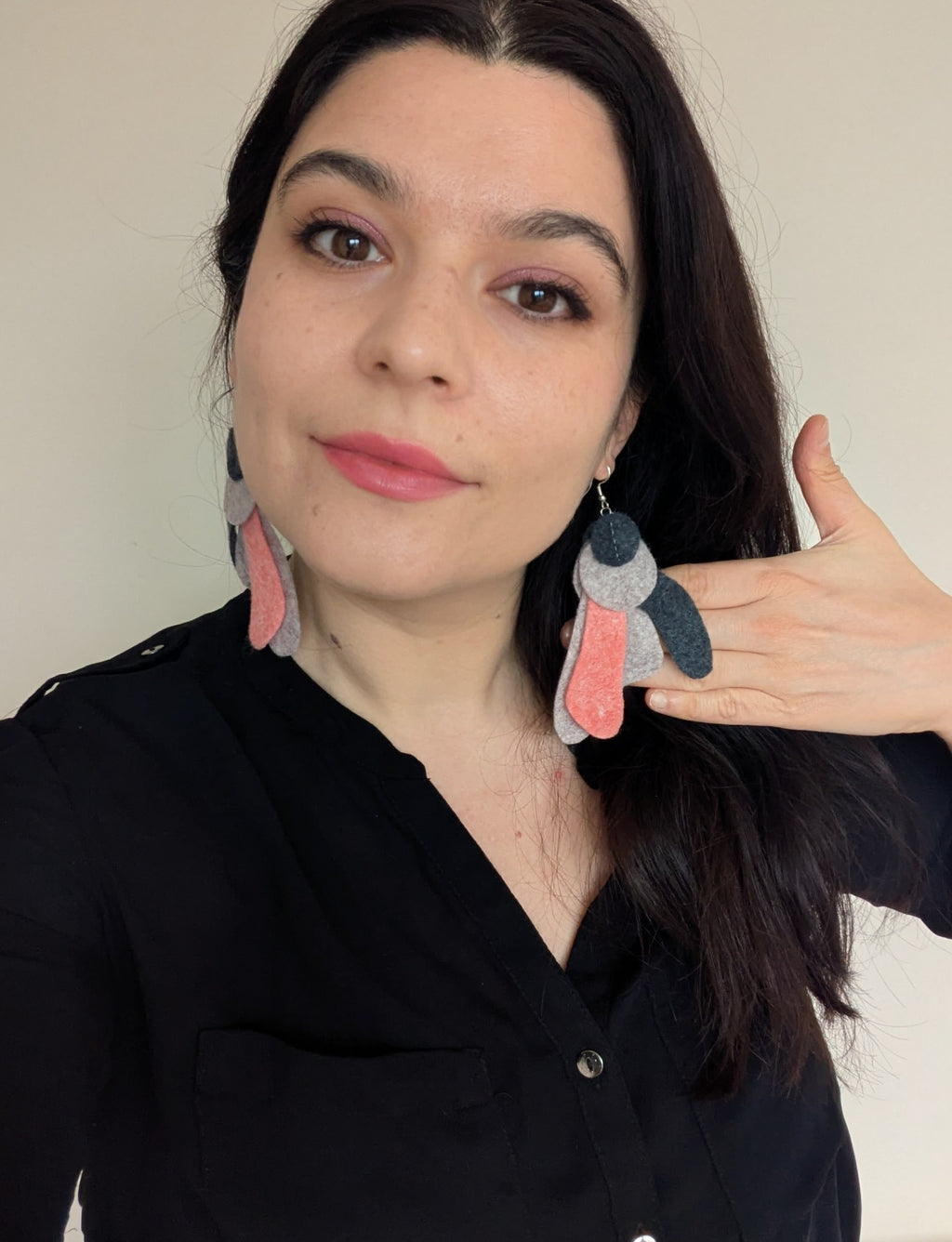 Heathered felt earrings in pink and grey